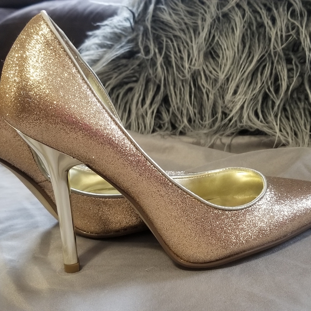 Guess Carrie Heels Sz 6